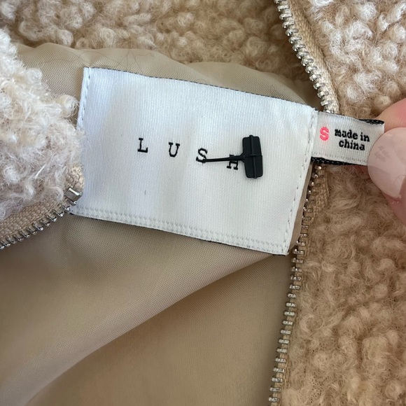 NWOT Lush Cheetah Print Sherpa Quarter Zip - Picture 2 of 2